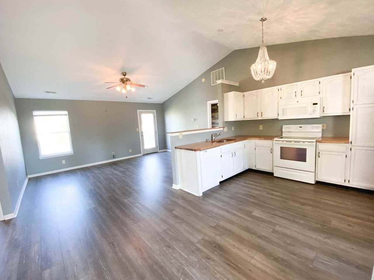 2172 Cumulus Dr - Photo 2 of 22
