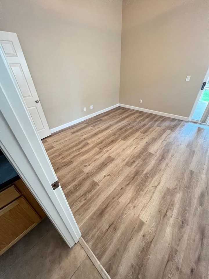 10628 Whitebrush Ave - Photo 6 of 13