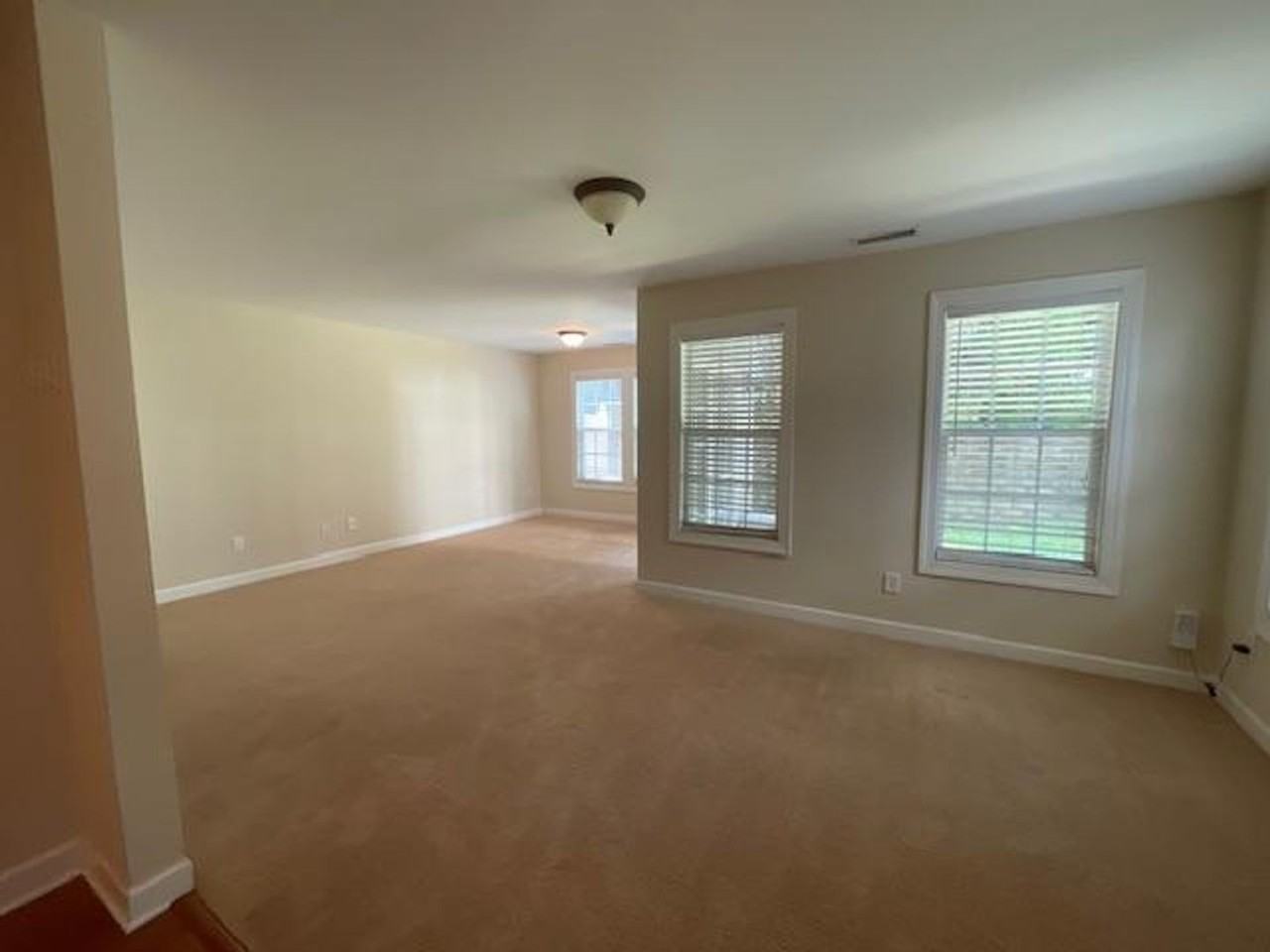 3513 Edgemont Dr - Photo 7 of 21