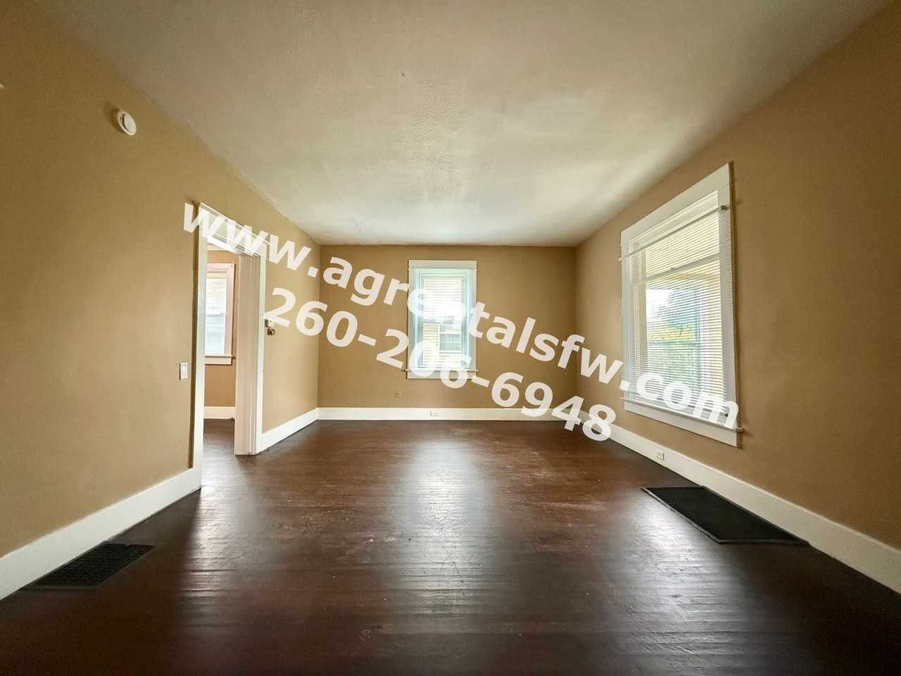 3221 Webster St - Photo 2 of 21