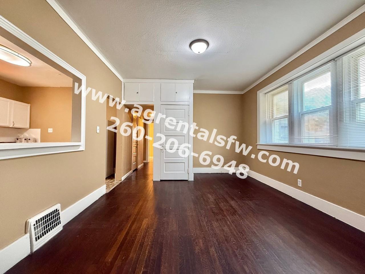 3221 Webster St - Photo 4 of 21