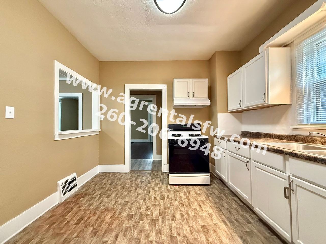 3221 Webster St - Photo 7 of 21