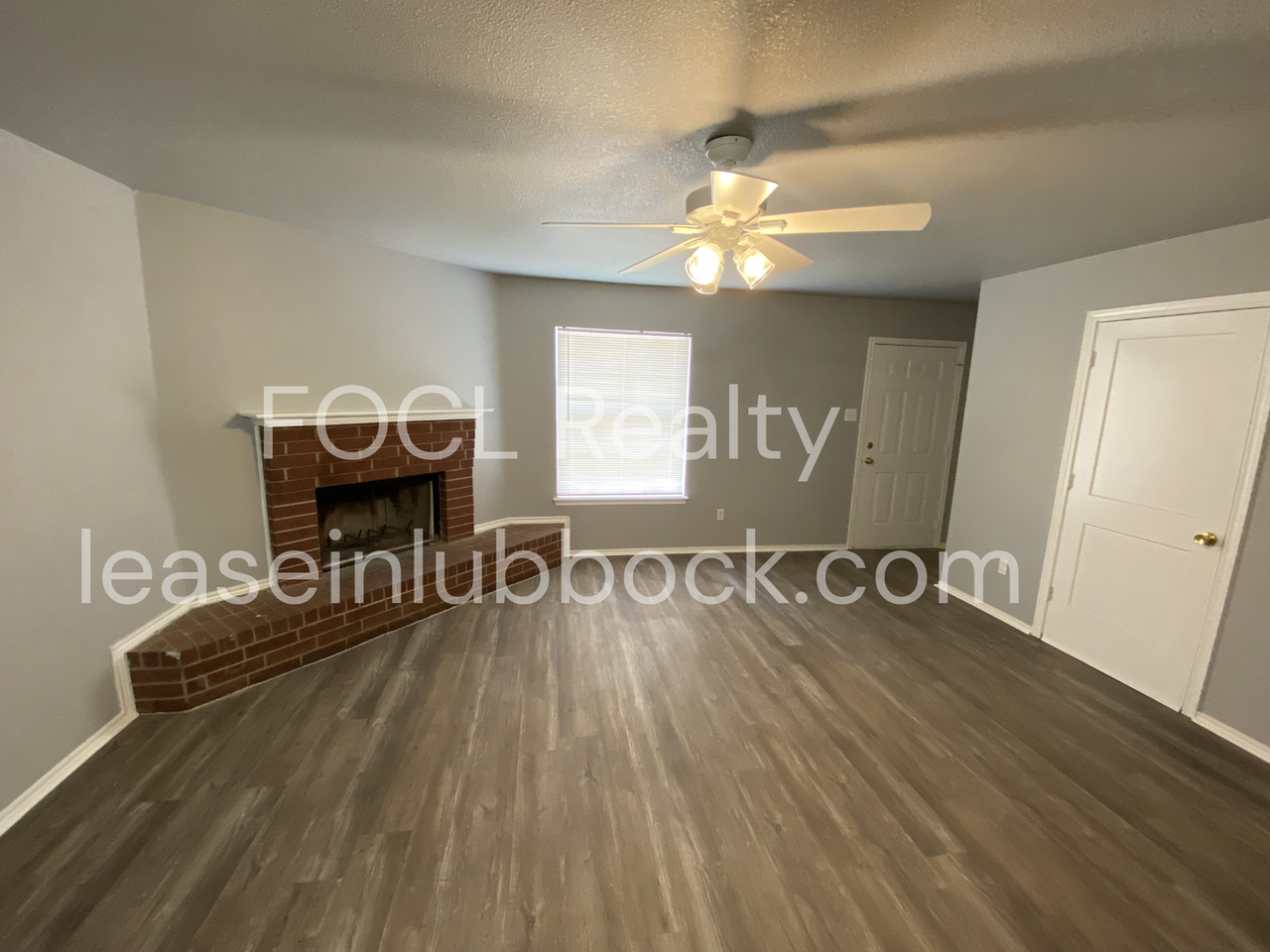 2504 109th St - Photo 2 of 9