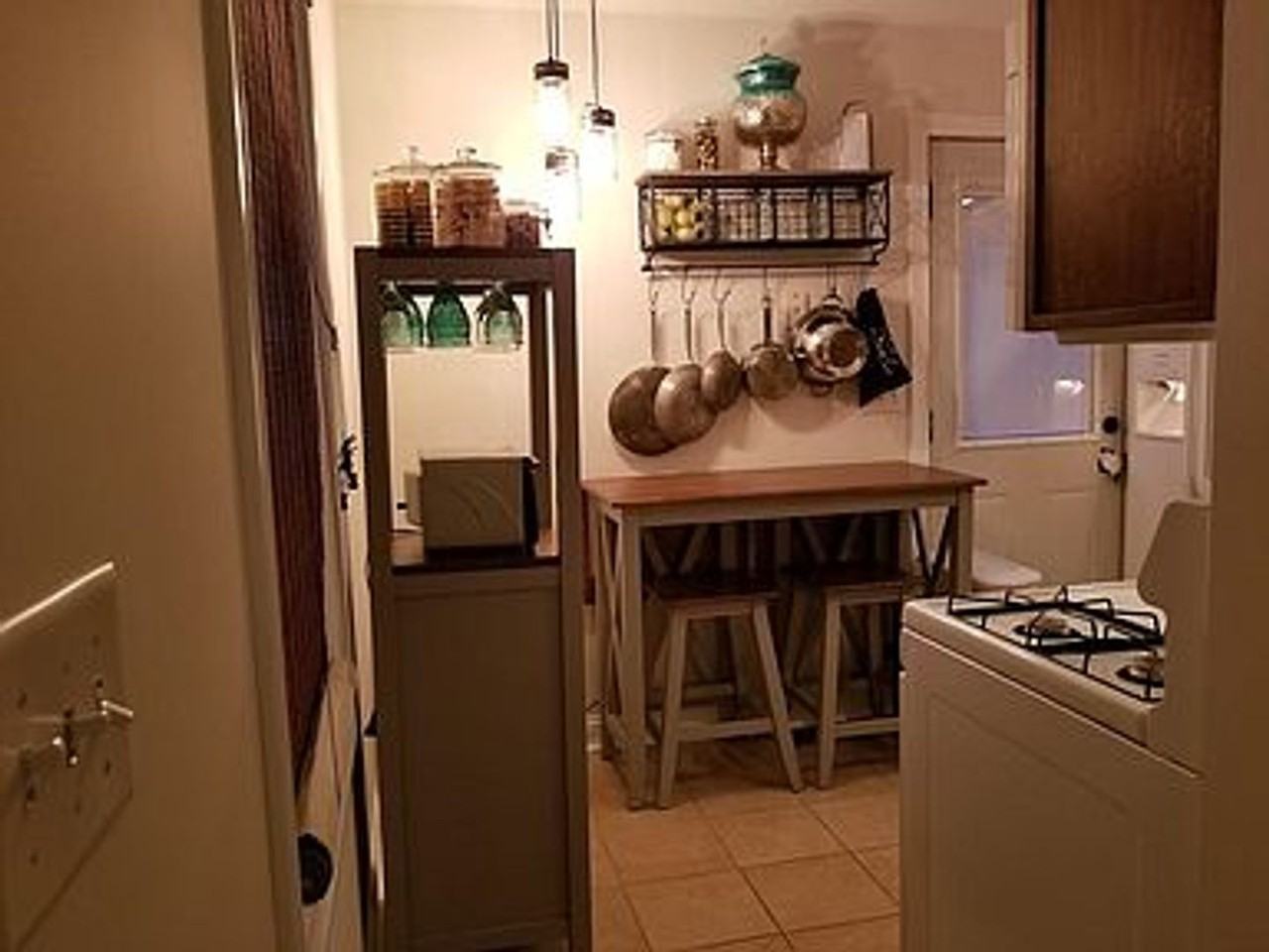 1607 Kingston Rd - Photo 5 of 13