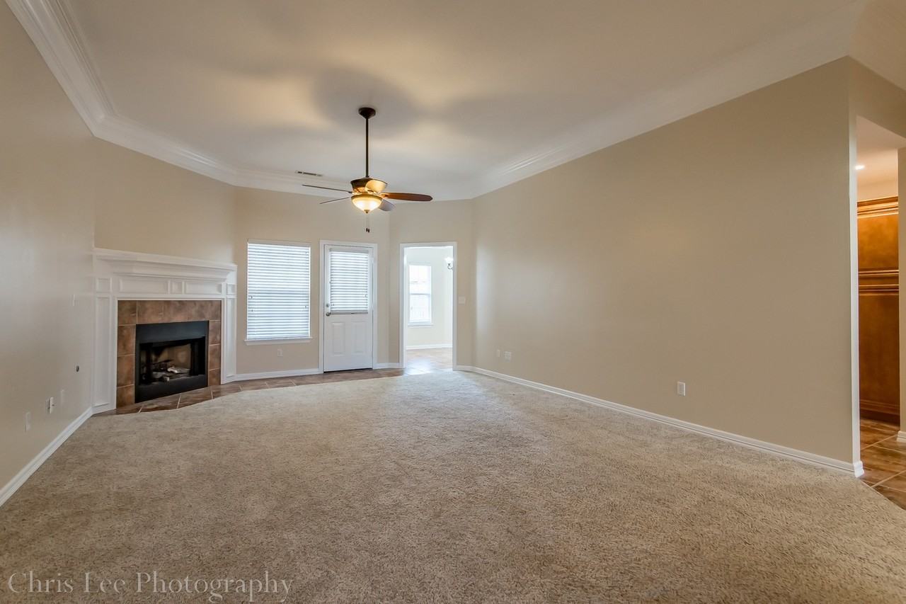 3500 Bluff Creek Loop - Photo 3 of 21