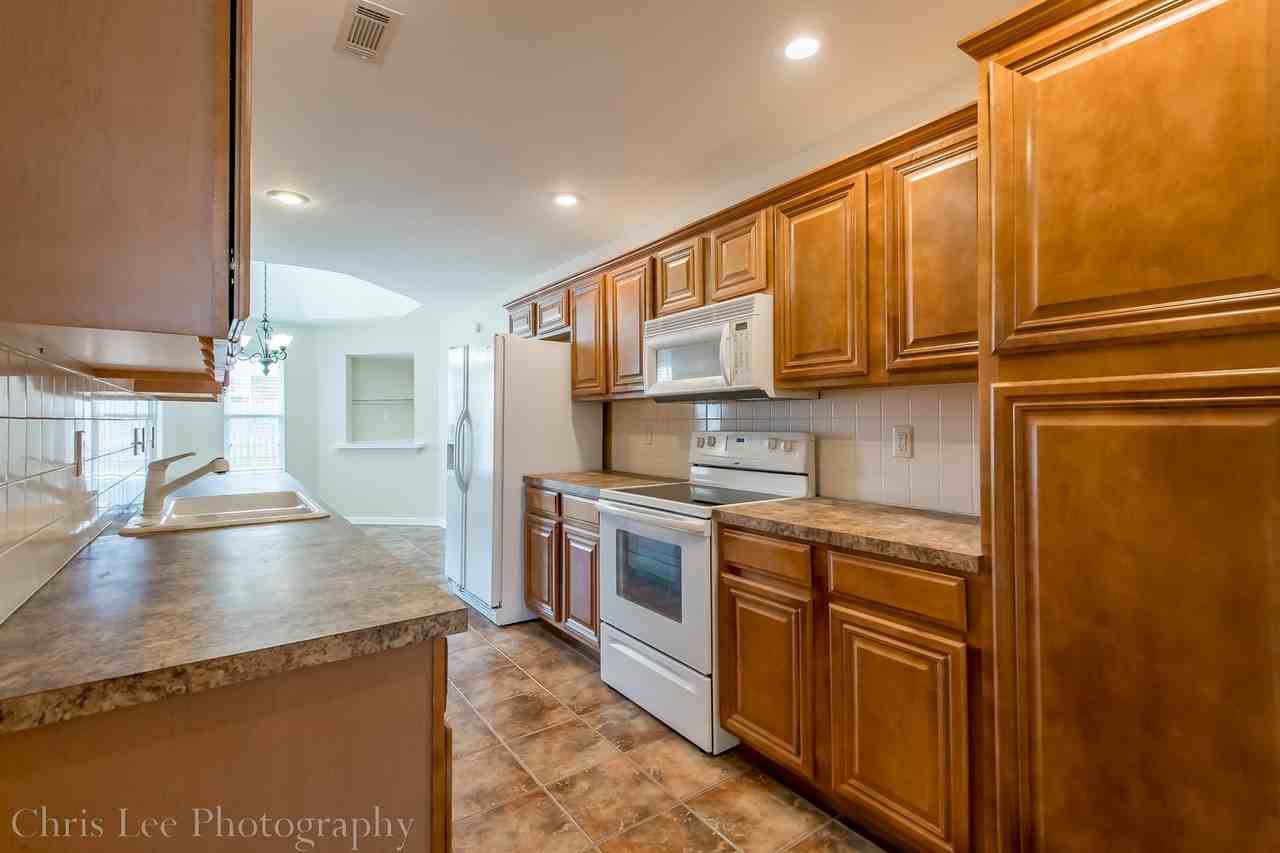 3500 Bluff Creek Loop - Photo 7 of 21