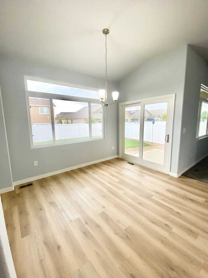 7557 Mcclellan Rd - Photo 5 of 18