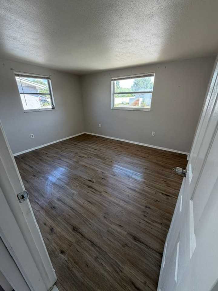 6935 Twilite Dr - Photo 5 of 11