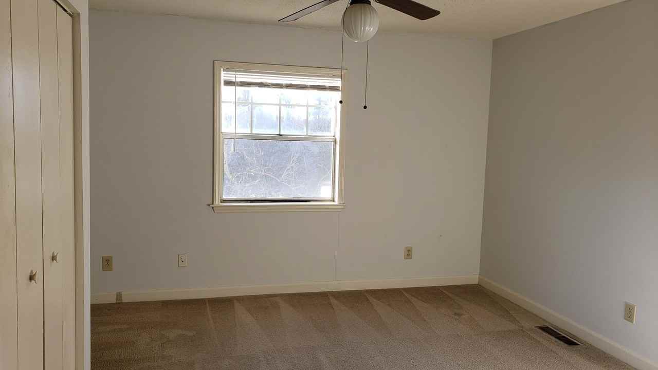 2506 Avent Ferry Rd - Photo 4 of 13