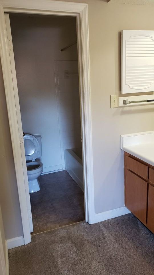 2506 Avent Ferry Rd - Photo 6 of 13