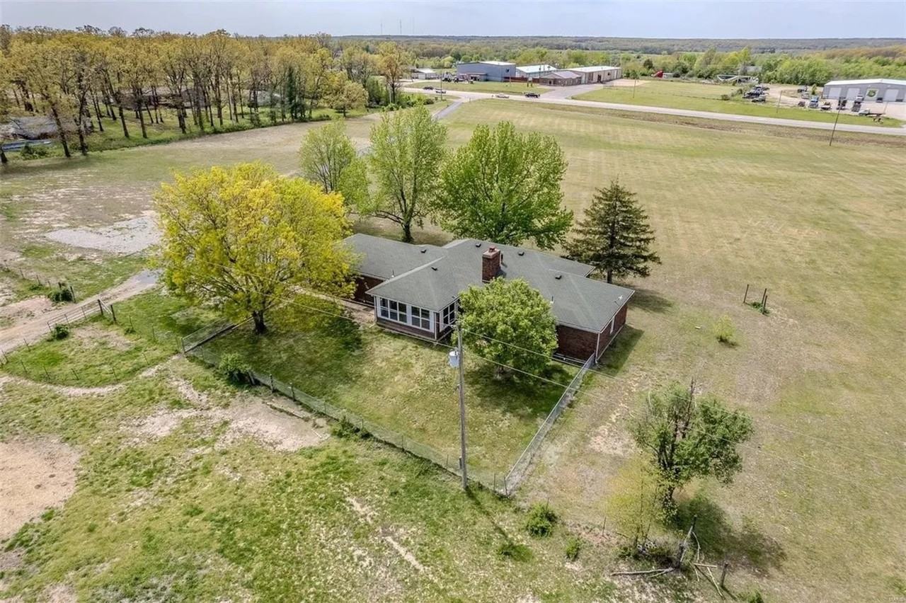 27018 Highway 5 - Photo 6 of 28