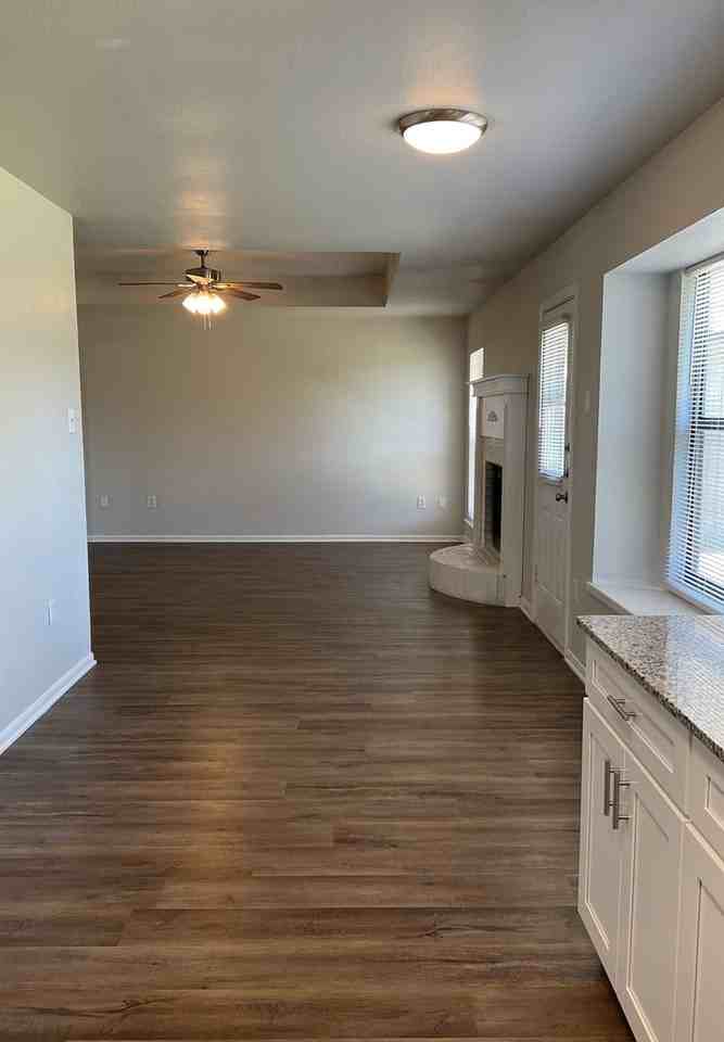 4208 Shagbark Dr - Photo 5 of 22