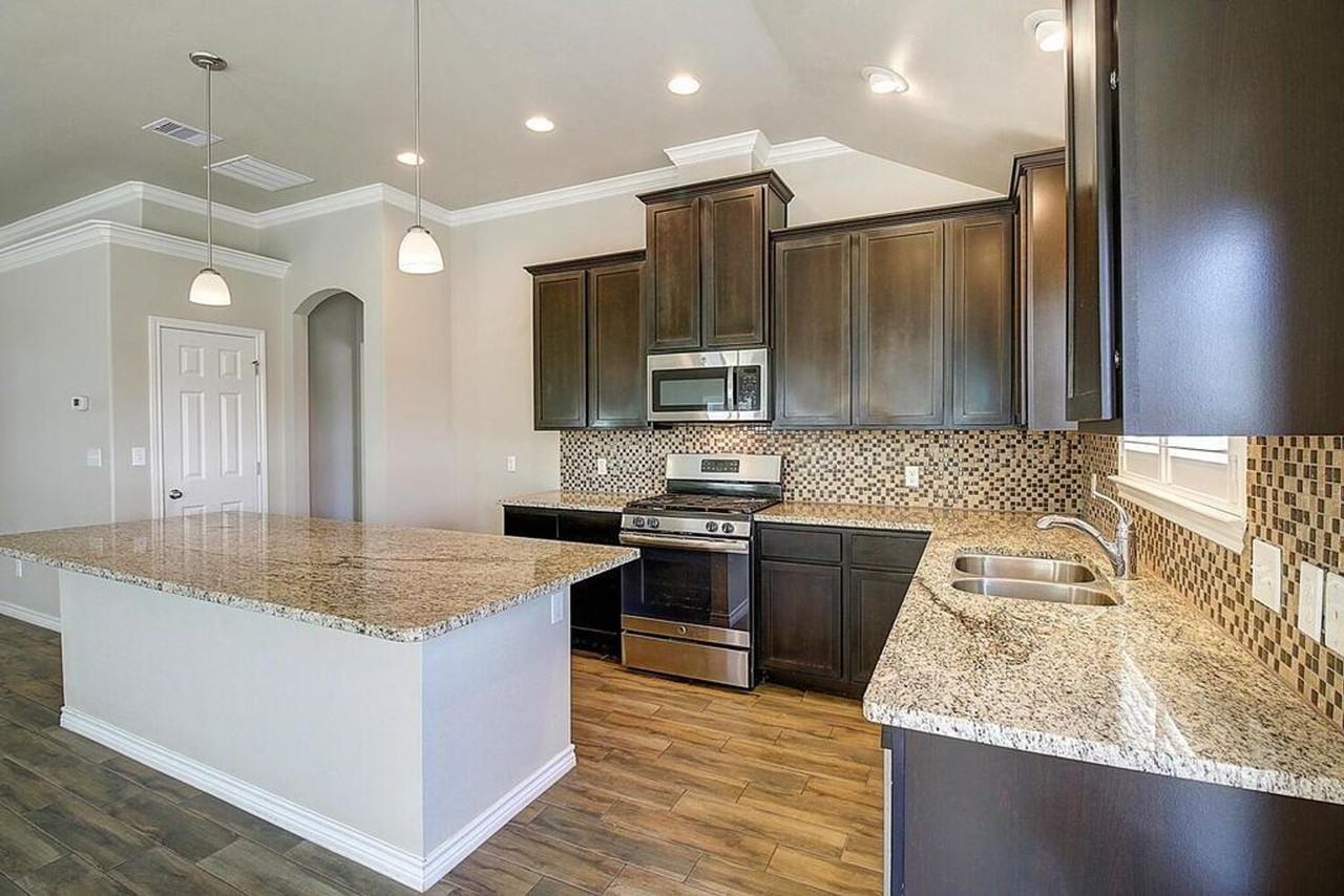 7918 Fort Griffen Dr - Photo 2 of 10