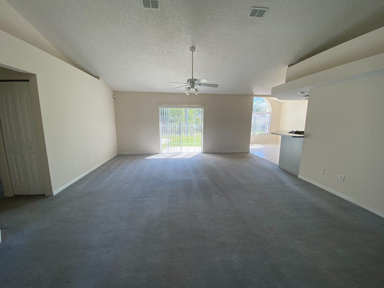 15980 Sw 27th Avenue Rd - Photo 4 of 19