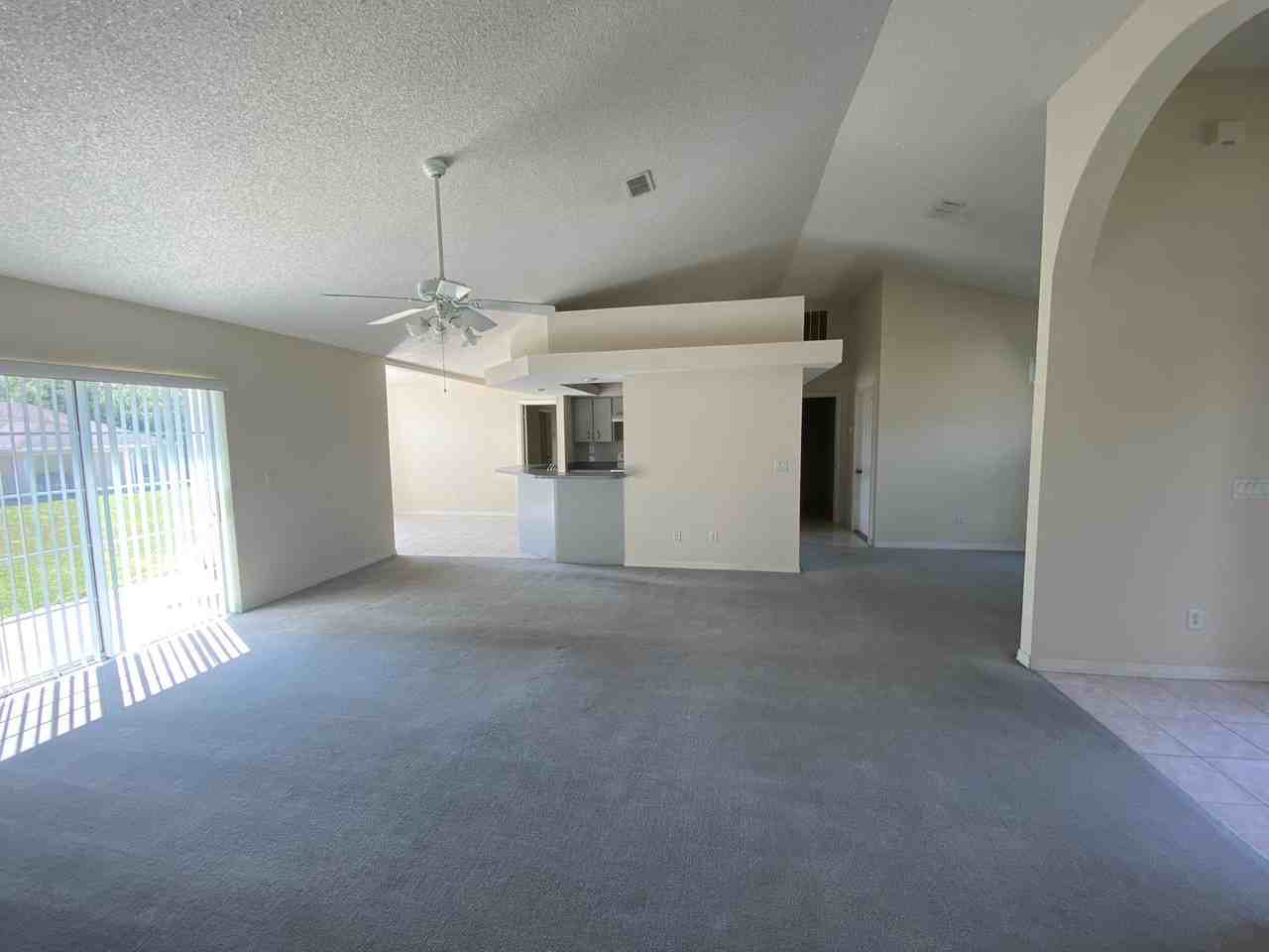15980 Sw 27th Avenue Rd - Photo 5 of 19