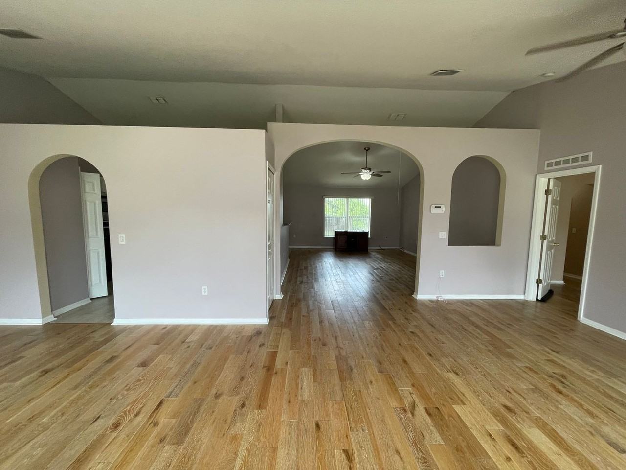4535 Sw 42nd St - Photo 3 of 24