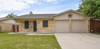 2301 Lago Trl - Photo 1 of 1