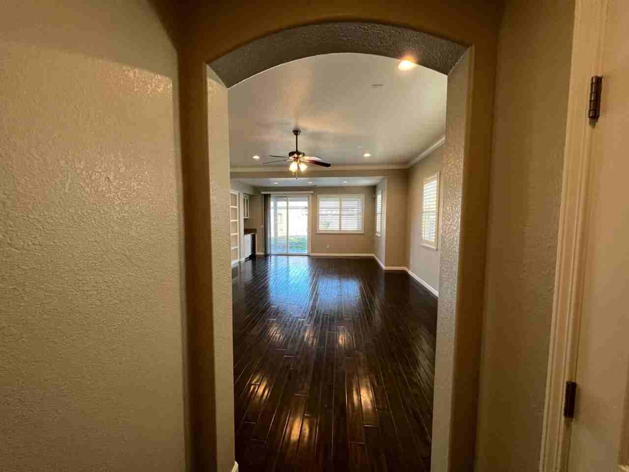 937 Jasmine Hollow Dr - Photo 4 of 27