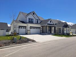 featured image of 1033 S Vine St