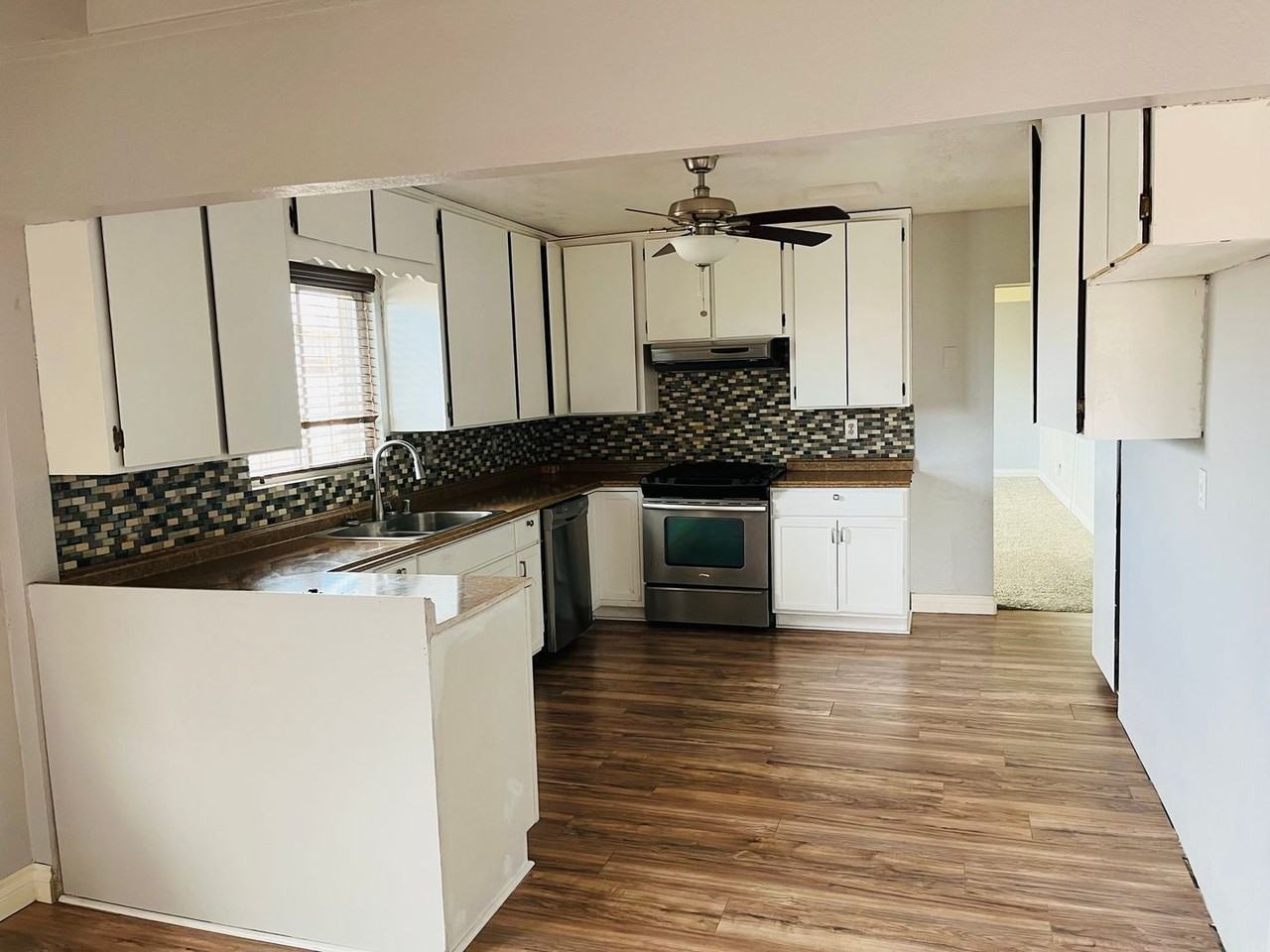 34476 Western Dr - Photo 4 of 15