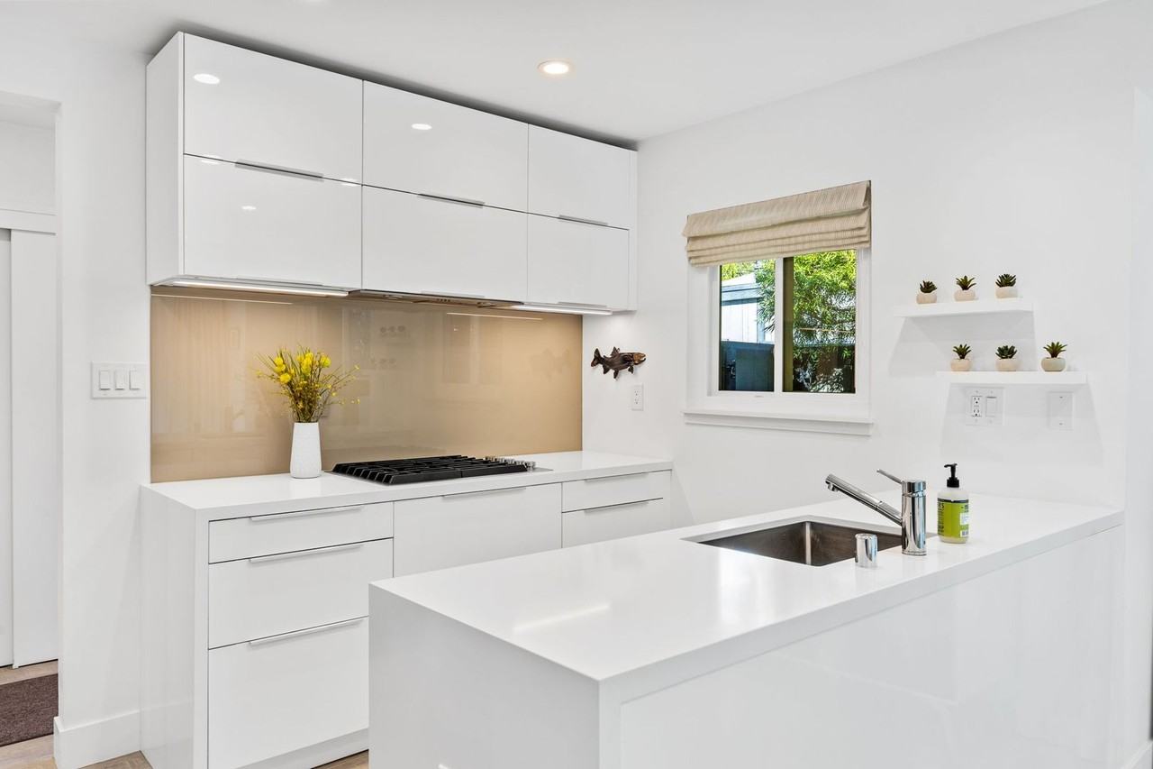 1028 East Ave - Photo 6 of 43