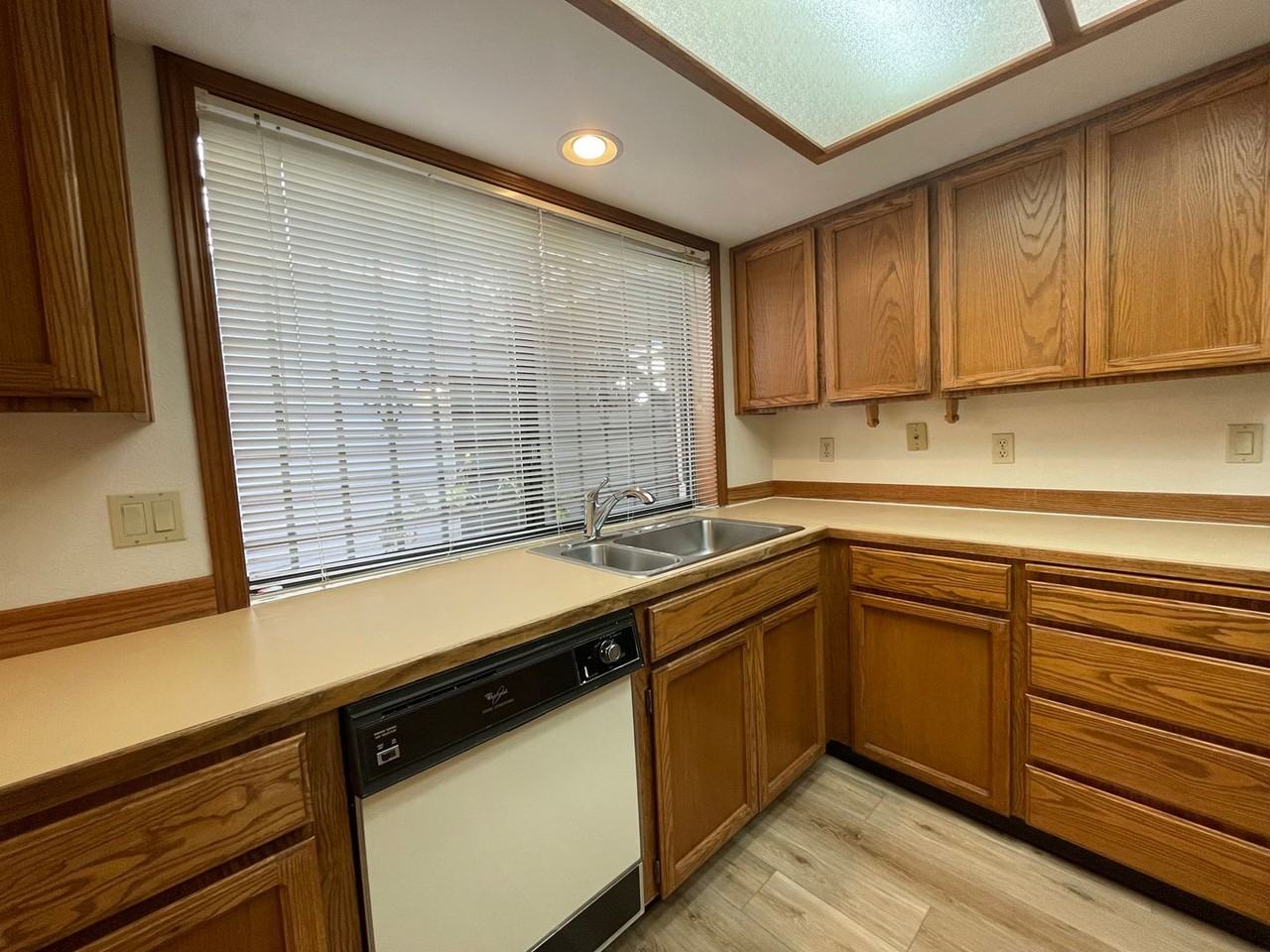 12128 Se 104th Ct - Photo 6 of 33