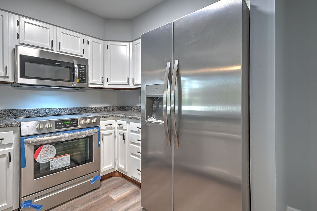 254 Wildwood Dr - Photo 5 of 31