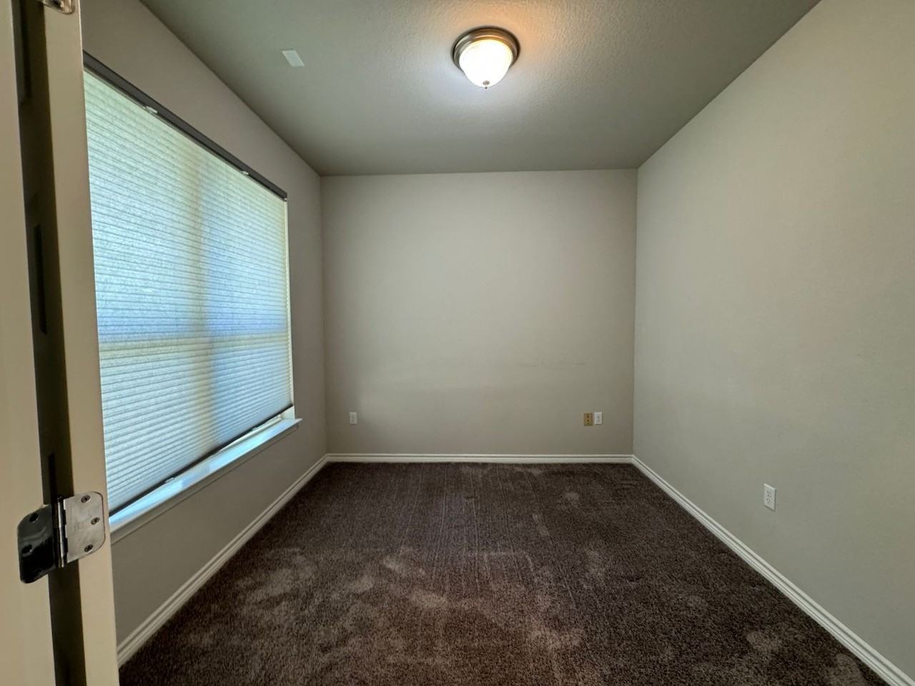 14100 Mccoy Loop - Photo 3 of 39