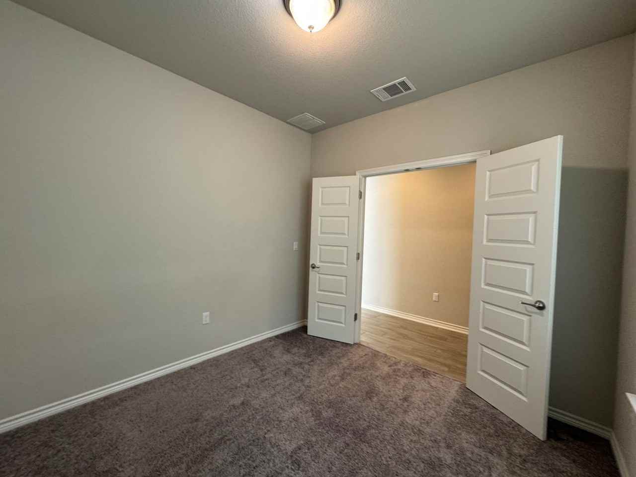 14100 Mccoy Loop - Photo 4 of 39