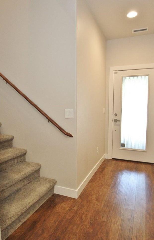 5052 N Alworth St - Photo 2 of 27