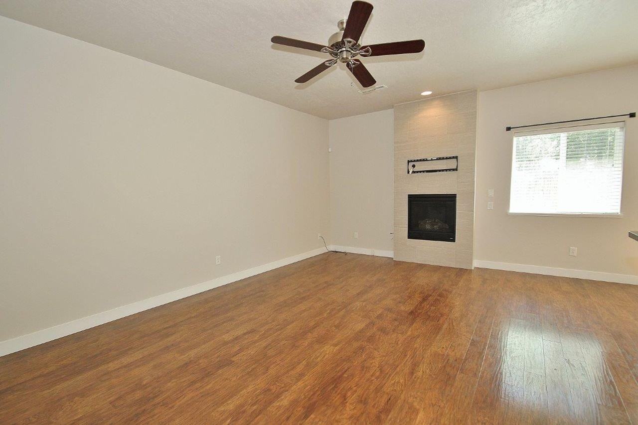 5052 N Alworth St - Photo 6 of 27