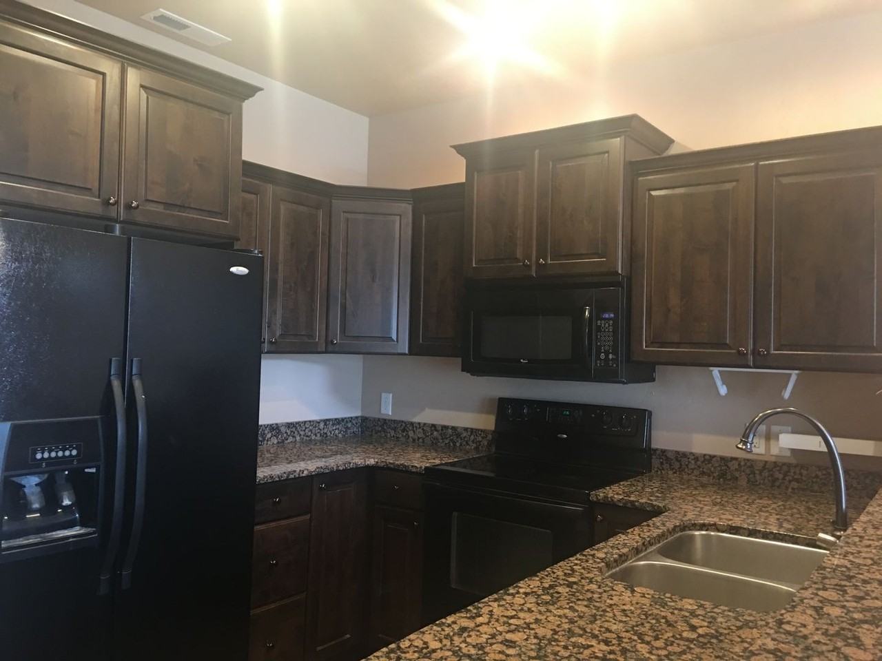 1177 Northfield Rd #43 - Photo 2 of 10