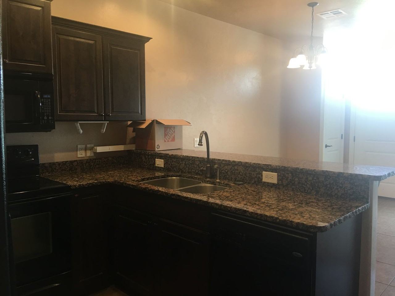1177 Northfield Rd #43 - Photo 3 of 10