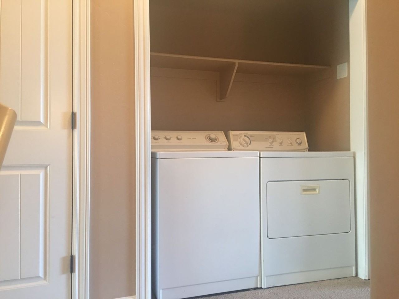 1177 Northfield Rd #43 - Photo 4 of 10