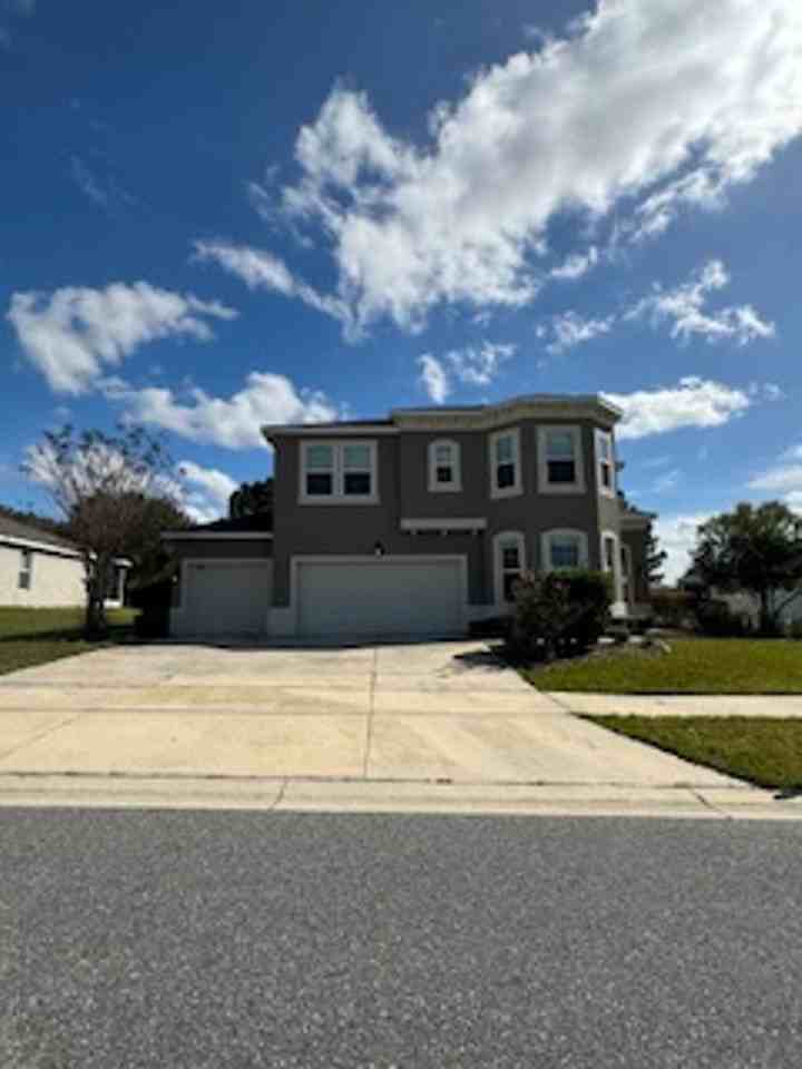 5717 Sw 49th Ave - Photo 3 of 50
