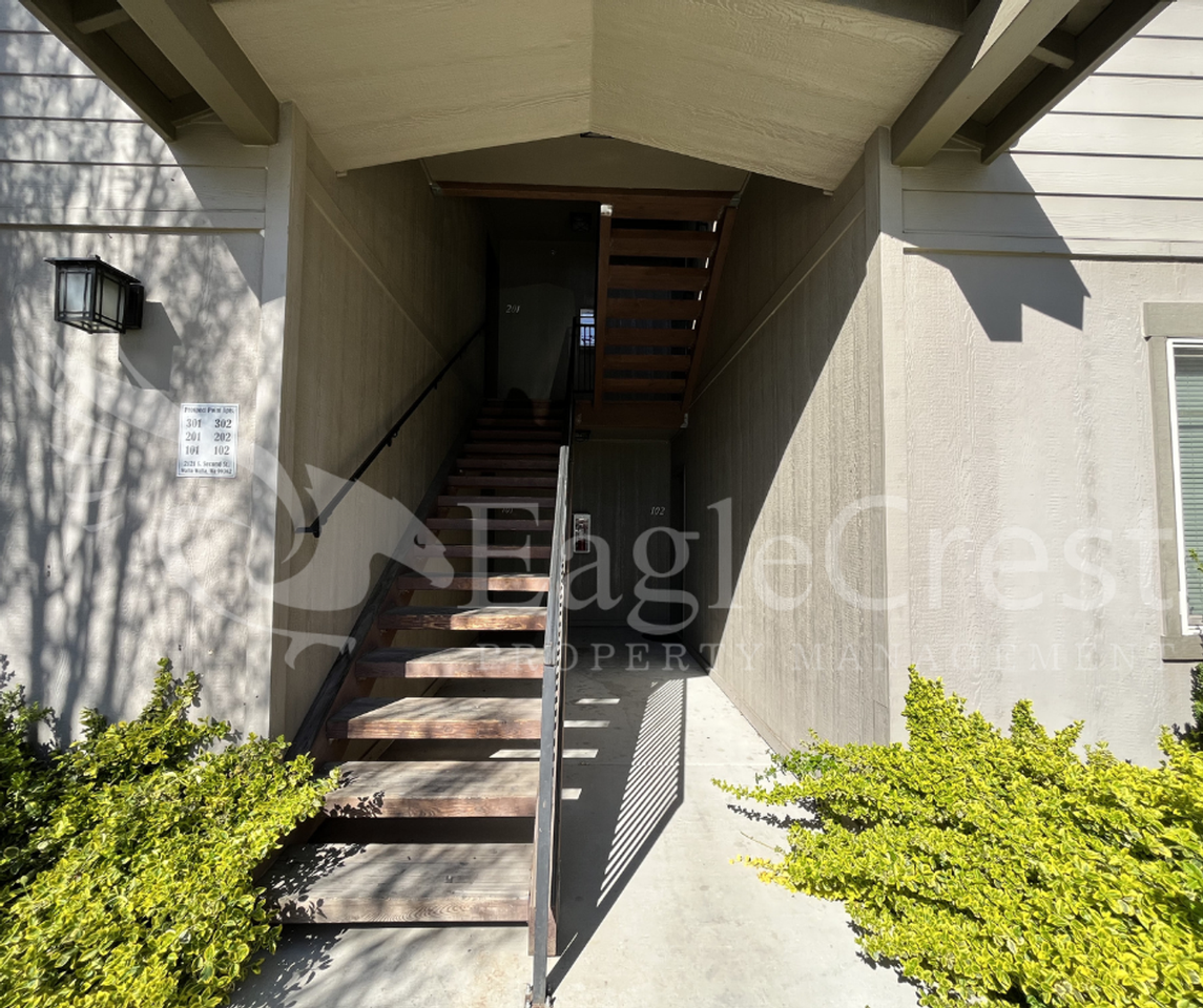 2121 S 2nd Ave #301 - Photo 6 of 42