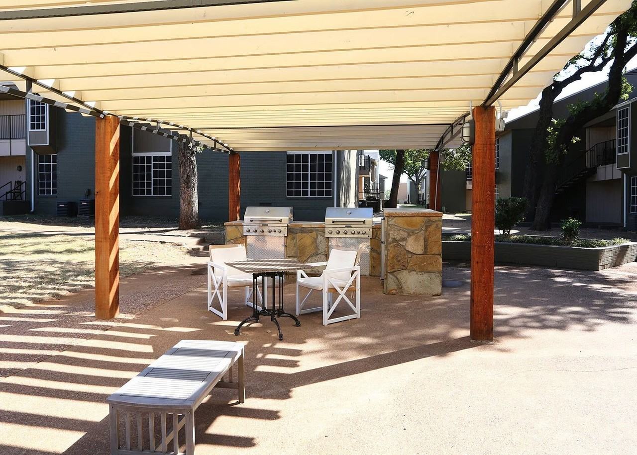 The Pointe on Calloway - Photo 2 of 24