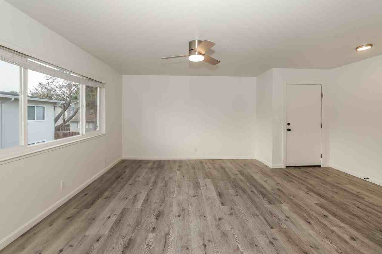 1260 Cortez Dr #10 - Photo 5 of 15