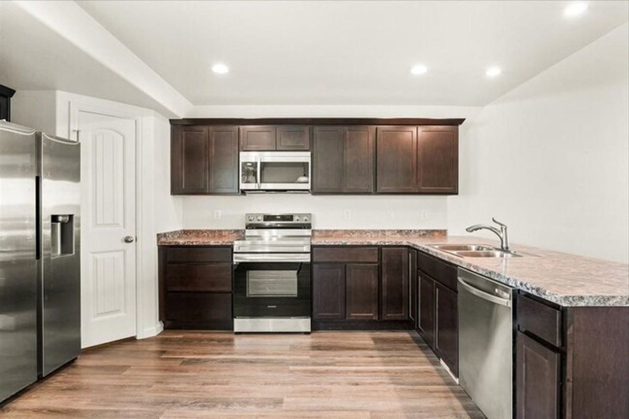 1552 Danny Pl - Photo 5 of 12
