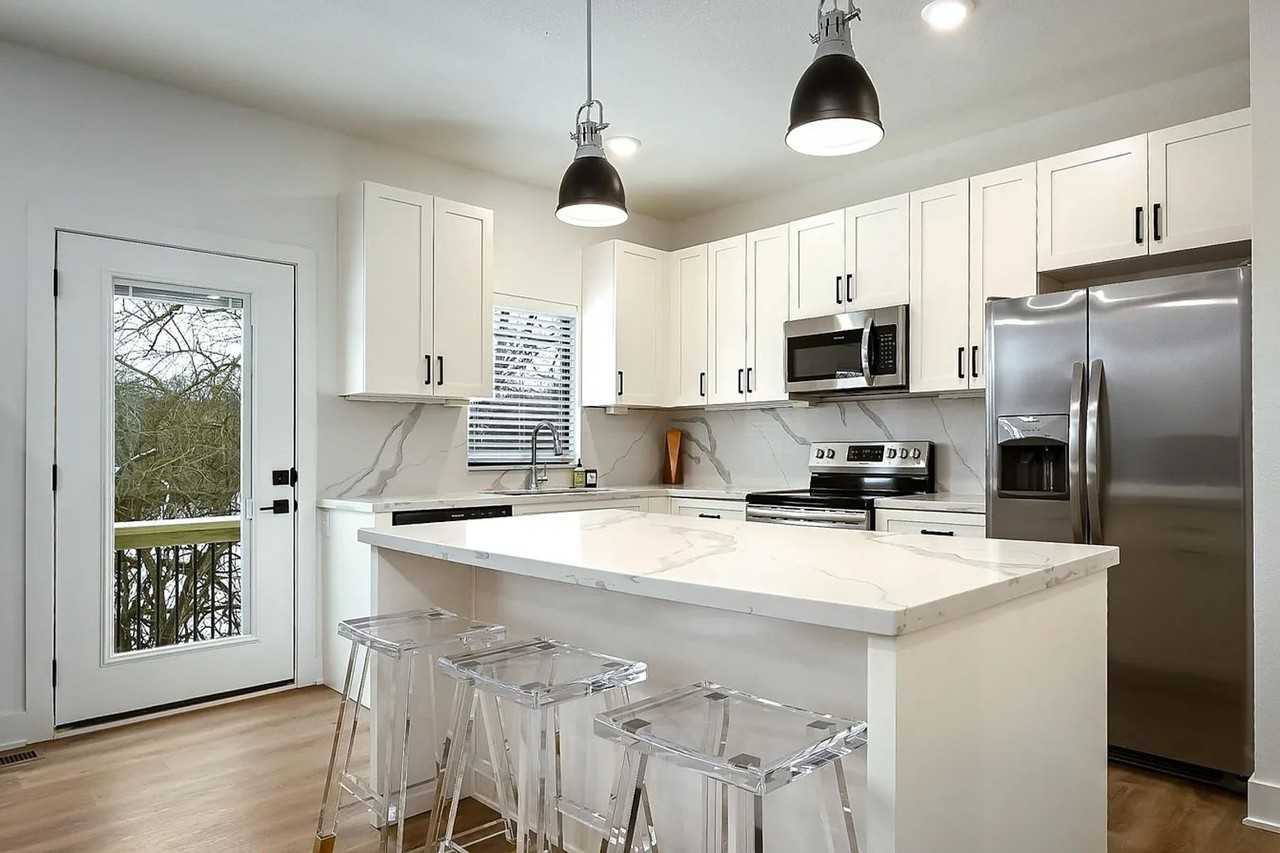6529 Marsh Ave - Photo 7 of 20