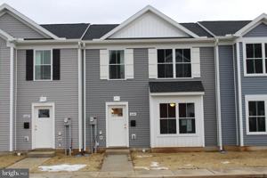 featured image of 644 N College St