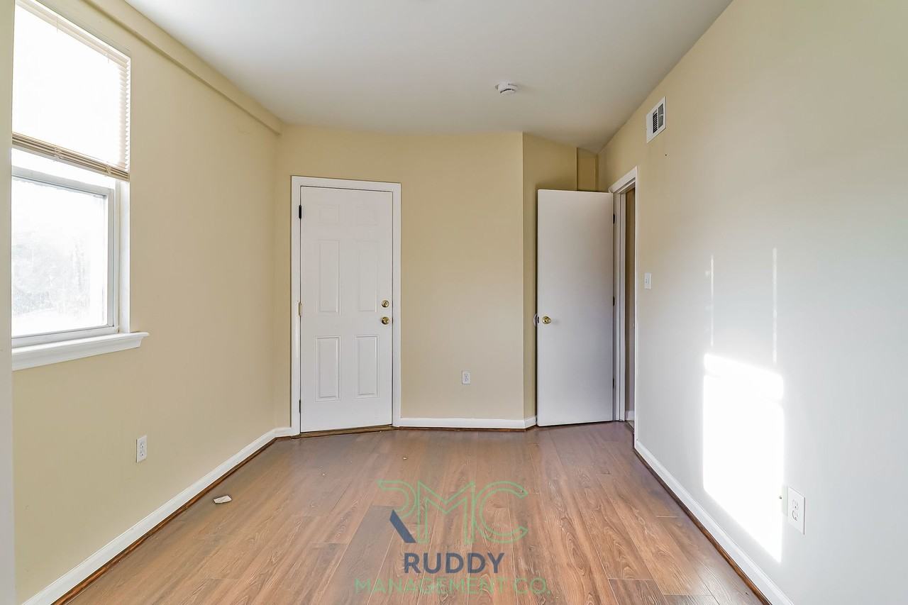 Come Home to Buena Vista 3 Bedroom Apartment in SE Washington DC - Photo 2 of 15