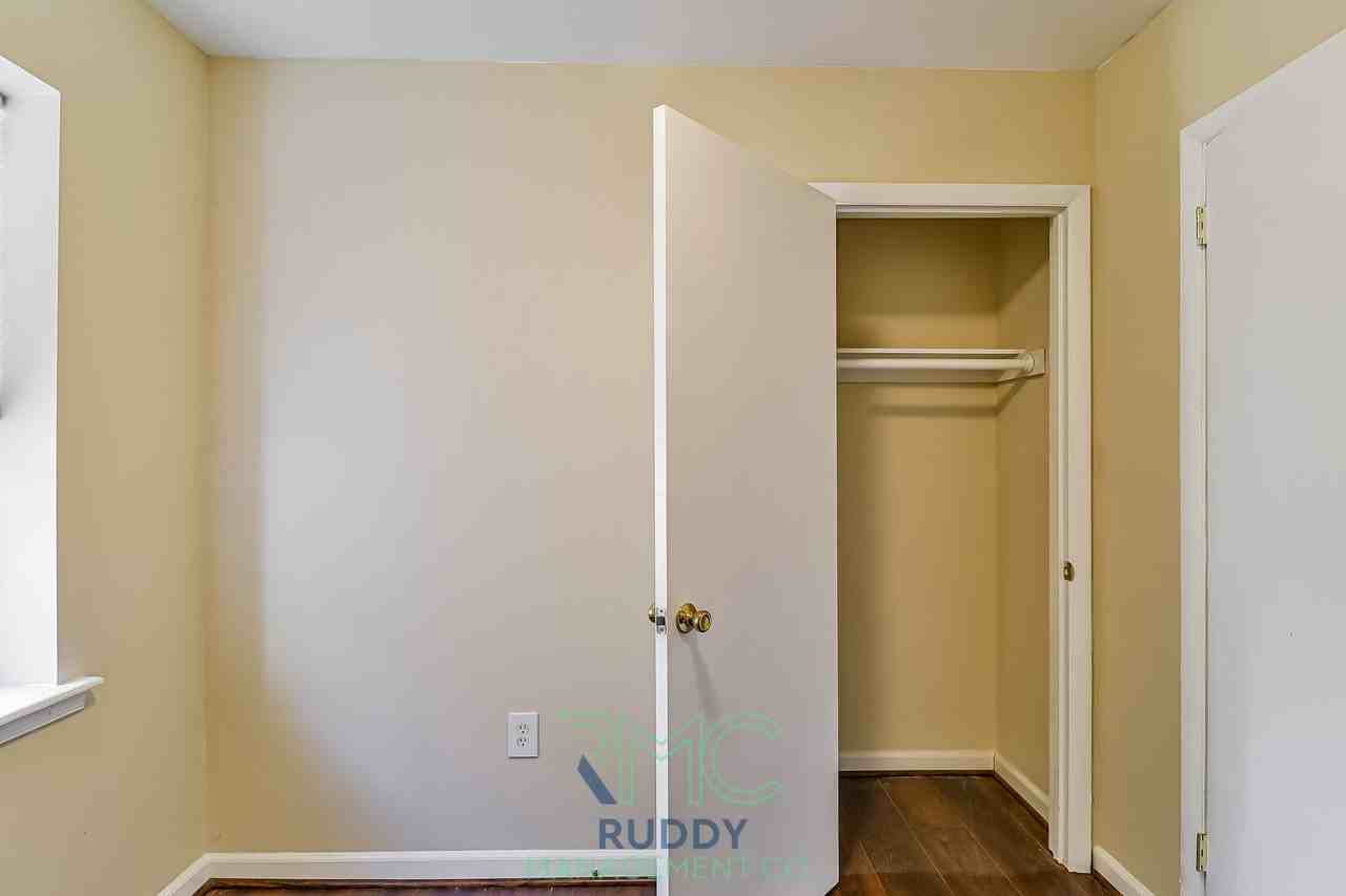 Come Home to Buena Vista 3 Bedroom Apartment in SE Washington DC - Photo 5 of 15