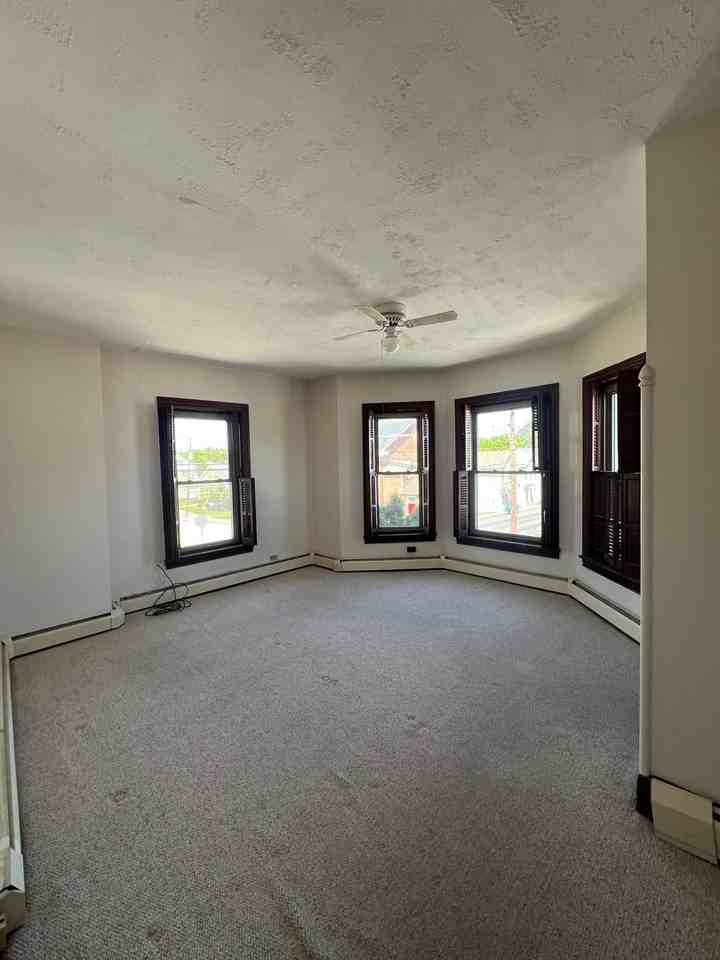 200 Walnut St - Photo 6 of 22