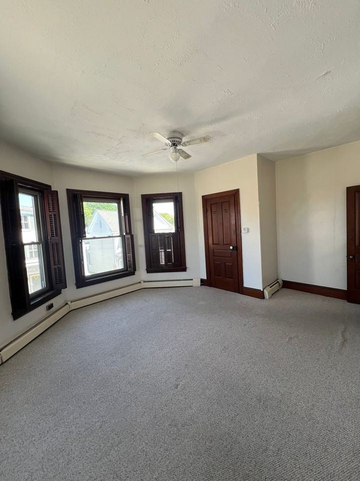 200 Walnut St - Photo 7 of 22