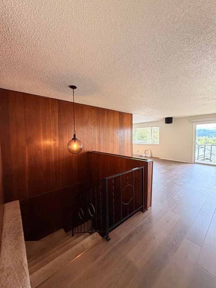 2610 Elinor St - Photo 6 of 29