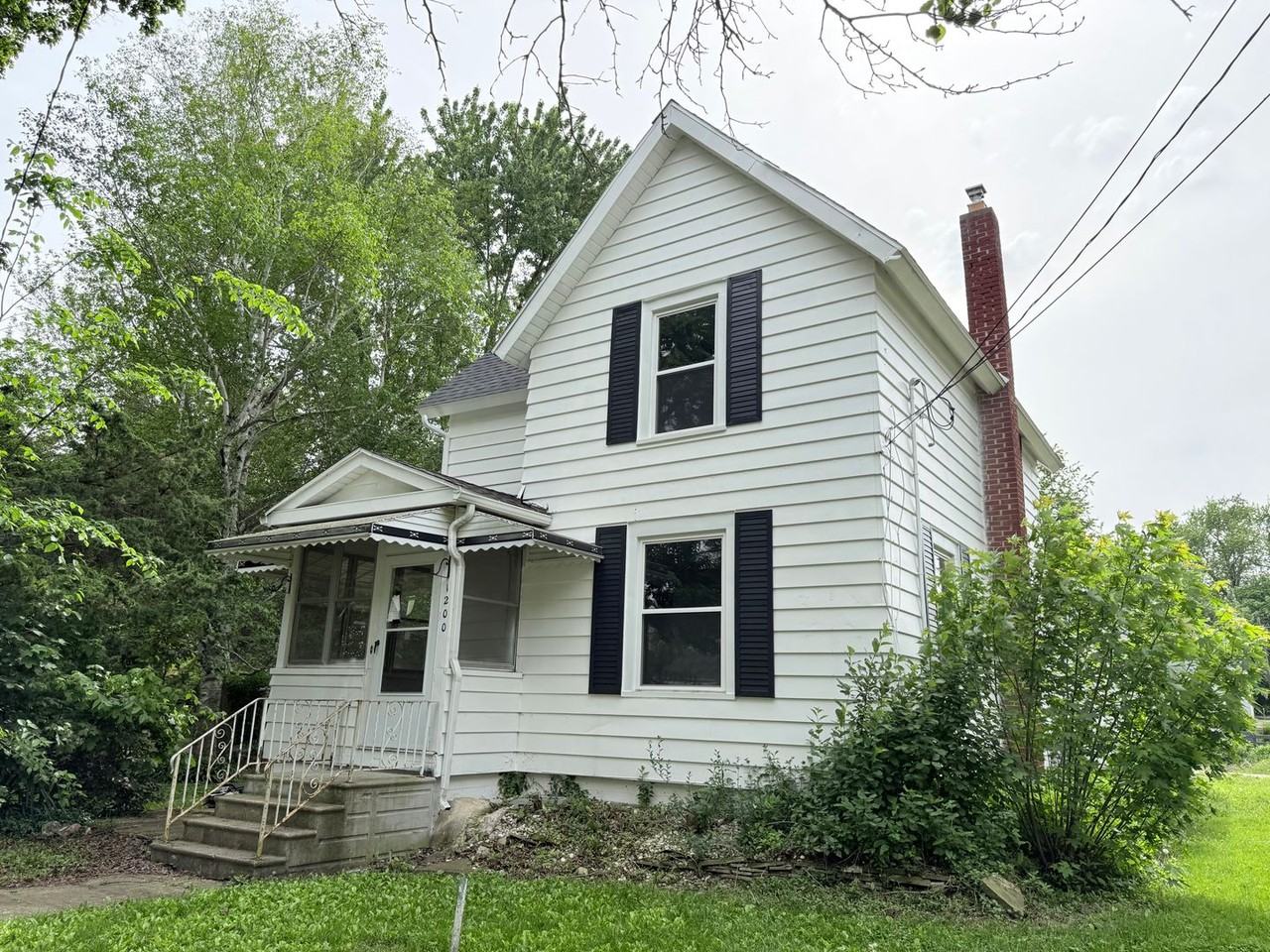 1200 Sheldon St - Photo 2 of 16