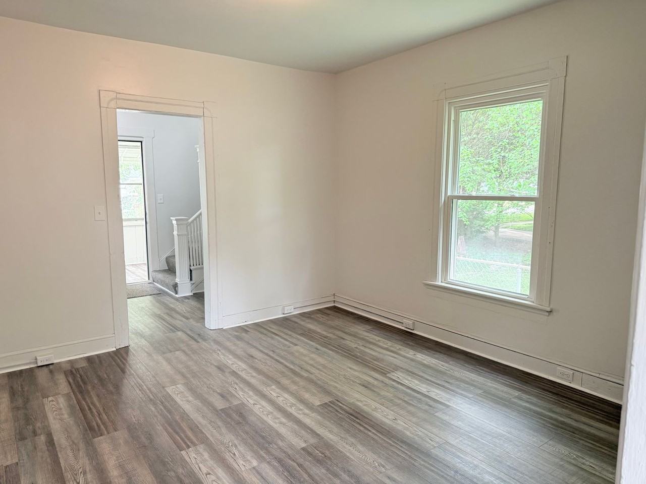 1200 Sheldon St - Photo 6 of 16