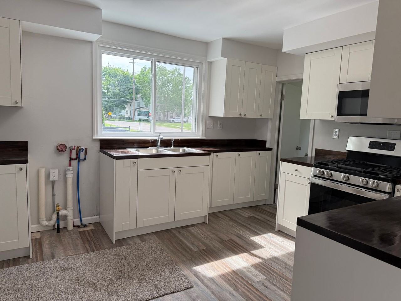 1200 Sheldon St - Photo 7 of 16