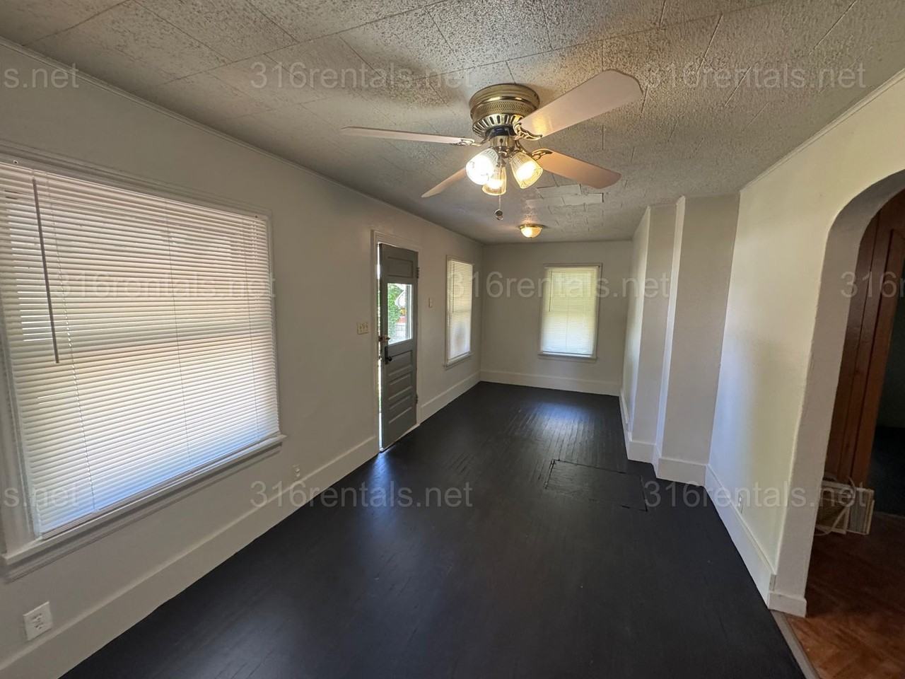 609 Se 4th St - Photo 3 of 8